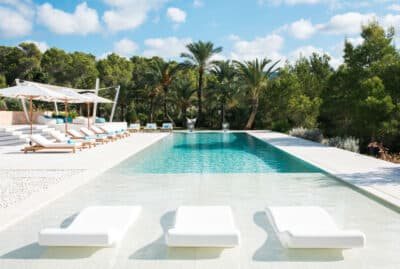 Villa Casa Acqua Ibiza Pool and loungers surrounded by trees - private villa