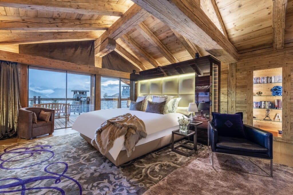 chalet-marmottire-13197 Large
