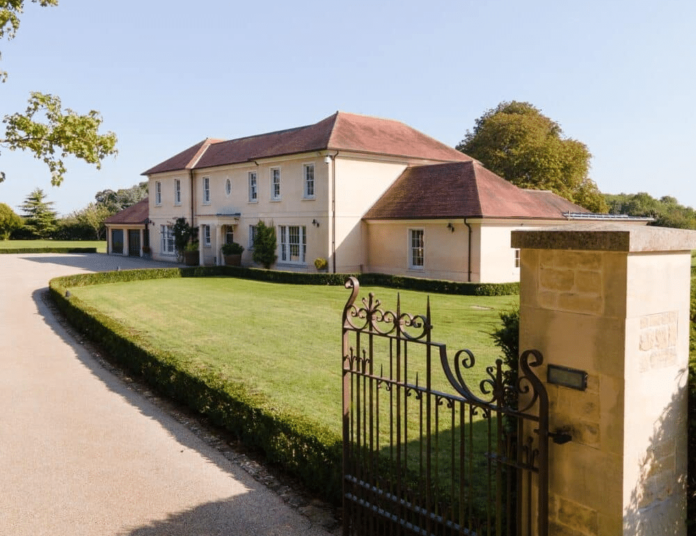 Lechlade House