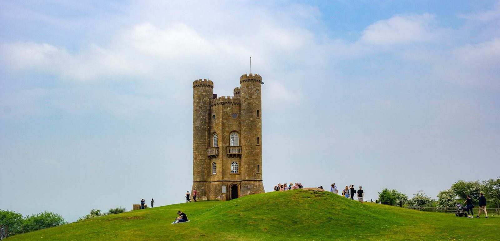 broadway tower the cotswolds