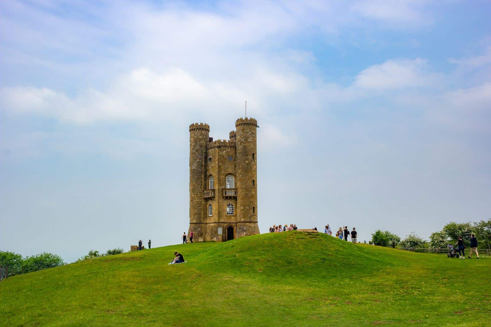 broadway tower the cotswolds
