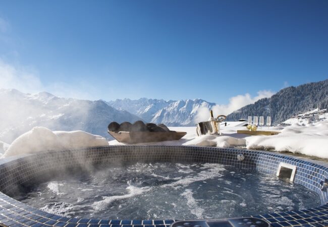 chalet Chouqui Hot Tub